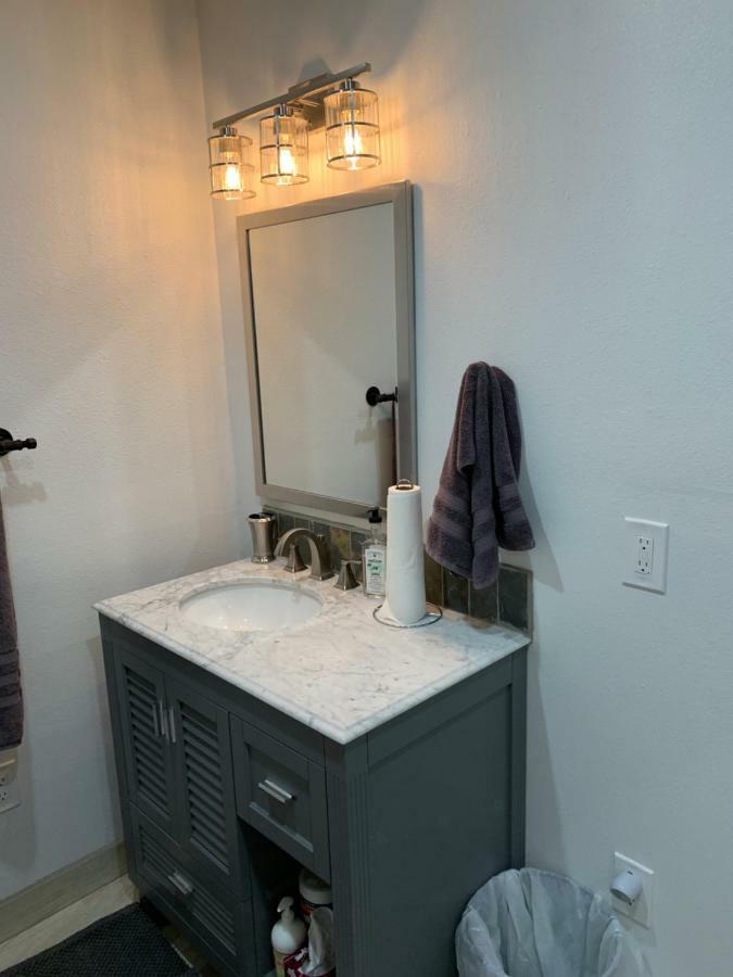 ألباكركي The Upper Room At Casa1022 Compound المظهر الخارجي الصورة